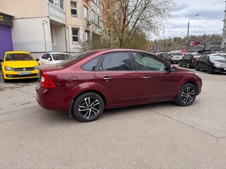 2009 Ford Focus II Рестайлинг, пурпурный, 440000 рублей, вид 4