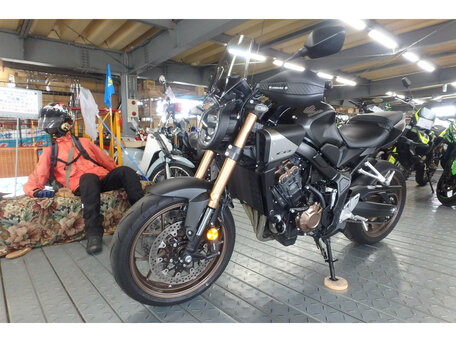 2025 Honda CB 650R, чёрный, 1125000 рублей, вид 3