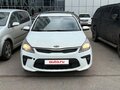 2018 Kia Rio IV, белый, 700000 рублей