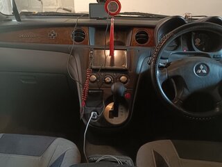 2001 Mitsubishi Airtrek I, серебристый, 380000 рублей, вид 3