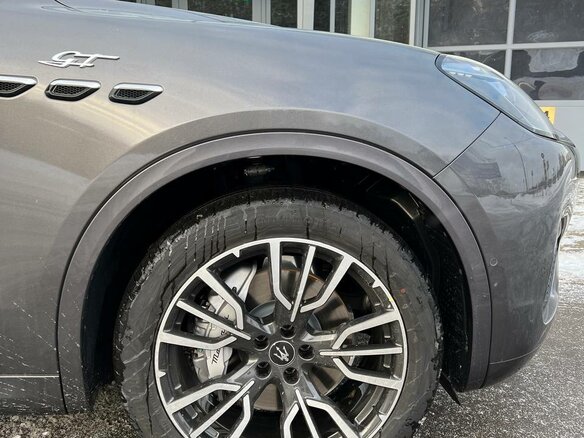 2022 Maserati Grecale GT, серый - вид 4