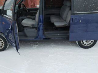 1994 Nissan Serena I (C23), синий, 300000 рублей, вид 5