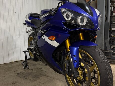 2008 Yamaha YZF-R1, синий, 785000 рублей, вид 3