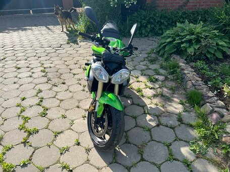 2013 Triumph Street Triple, зелёный, 680000 рублей, вид 3