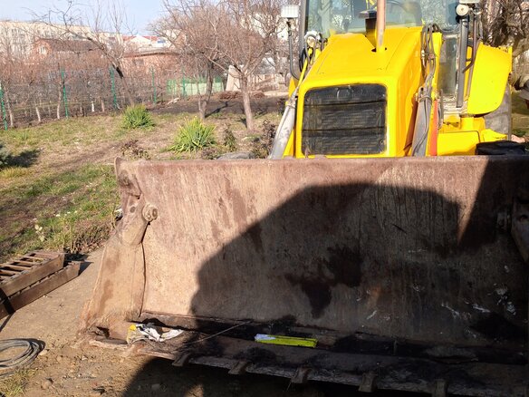 2007 New Holland B110B, жёлтый, 3699999 рублей - вид 4