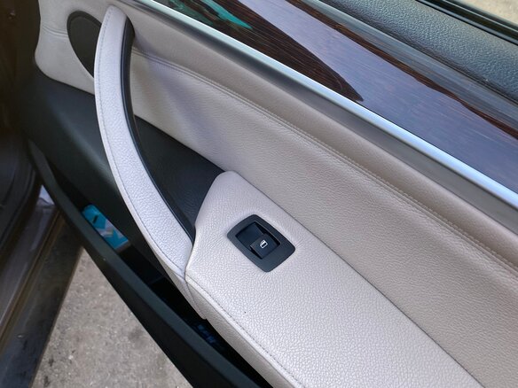 2012 BMW X5 35i II (E70) Рестайлинг, коричневый - вид 23