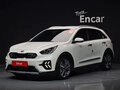 2021 Kia Niro I Рестайлинг, белый, 1600000 рублей