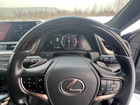 2019 Lexus ES 300h VII, синий, 4200000 рублей - вид 21