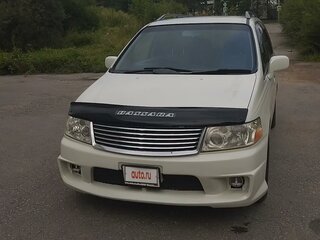 2001 Nissan Bassara, белый, 460000 рублей, вид 3