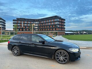 2018 BMW 5 серии 540d xDrive VII (G30/G31/G38), чёрный, 4630000 рублей, вид 1