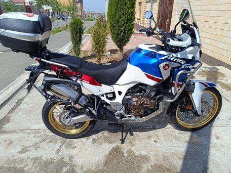 2018 Honda CRF 1000L Africa Twin, красный, 1340000 рублей, вид 4