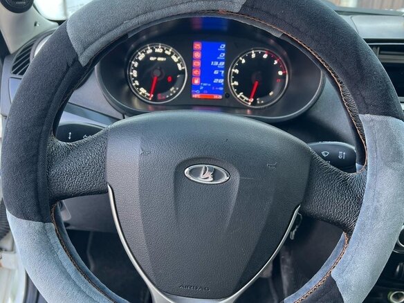 2015 Lada (ВАЗ) Kalina NFR II, белый - вид 3