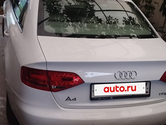 2010 Audi A4 IV (B8), белый, 1000000 рублей - вид 1