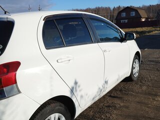 2010 Toyota Vitz II (XP90), белый, 629000 рублей, вид 5