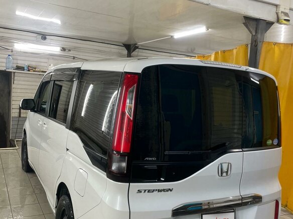 2016 Honda Stepwgn V, белый, 1750000 рублей - вид 11
