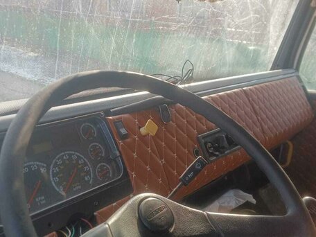 2003 Freightliner Business Class (FL), белый, 1500000 рублей, вид 4
