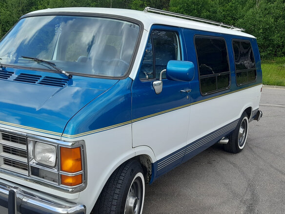 1992 Dodge Caravan II, голубой, 2500000 рублей