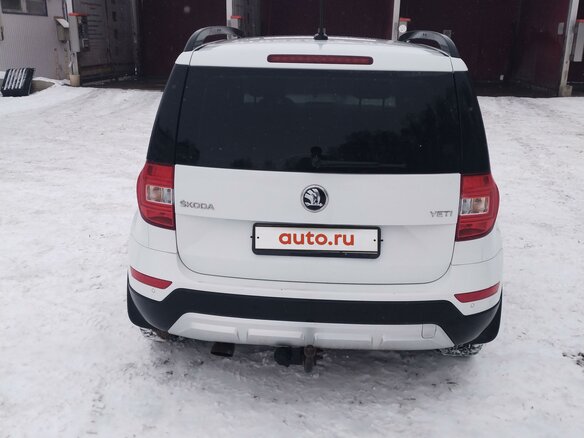 2017 Skoda Yeti I Рестайлинг, белый, 1300000 рублей - вид 5