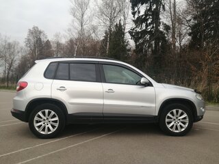 2010 Volkswagen Tiguan I, серебристый, 900000 рублей, вид 4