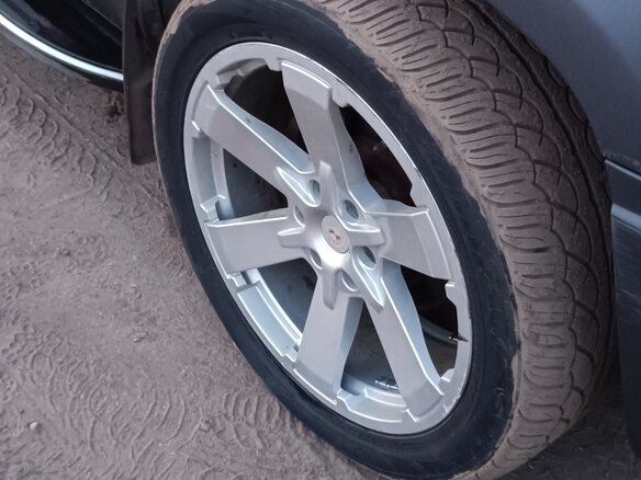 2010 Cadillac Escalade III, серый, 1500000 рублей - вид 10