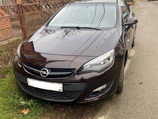 2014 Opel Astra J Рестайлинг, коричневый, 750000 рублей, вид 2
