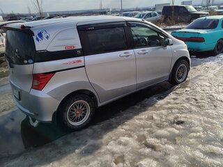 2010 Honda Freed I, серый, 980000 рублей, вид 5