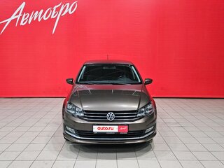 2018 Volkswagen Polo V Рестайлинг, коричневый, 1350000 рублей, вид 2