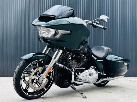 2024 Harley-Davidson Road Glide, зелёный, 3750000 рублей, вид 1