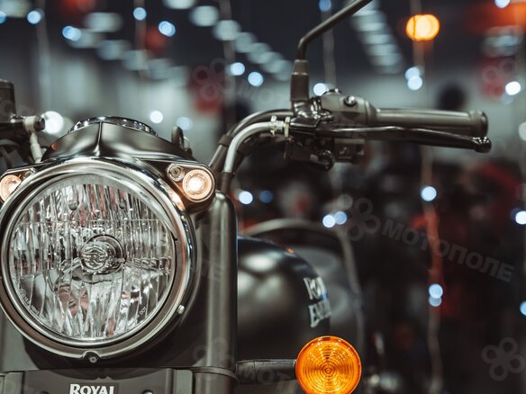 2026 Royal Enfield Classic 350, чёрный, 520000 рублей - вид 13