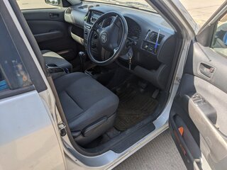 2005 Toyota Succeed I, серебристый, 310000 рублей, вид 5