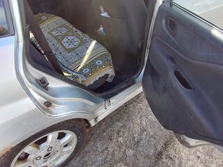 2004 Mitsubishi Space Star I Рестайлинг, серебристый, 300000 рублей, вид 5