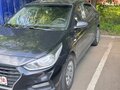 2018 Hyundai Solaris II, чёрный, 790000 рублей - вид 4