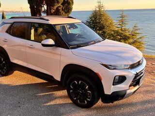2021 Chevrolet TrailBlazer III, белый, 2000000 рублей, вид 1
