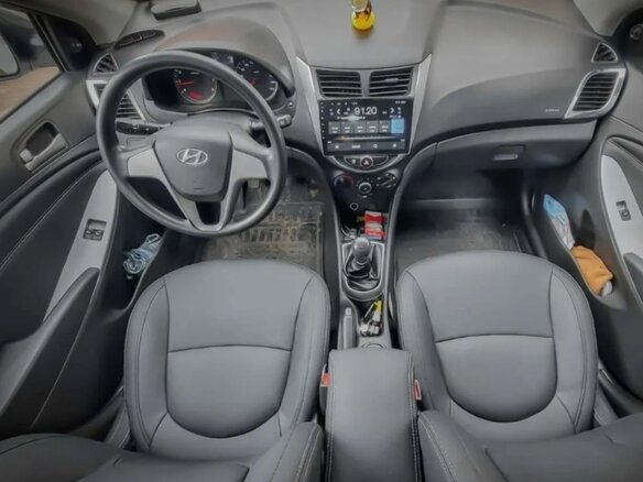 2014 Hyundai Solaris I Рестайлинг, белый, 1000000 рублей - вид 13
