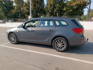 2014 Opel Astra J Рестайлинг, серый, 900000 рублей, вид 5