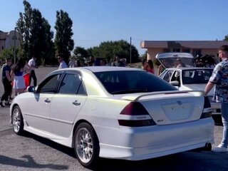 2001 Toyota Mark II IX (X110), белый, 1300000 рублей, вид 4