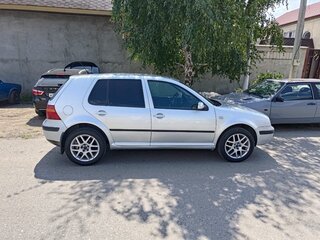 2002 Volkswagen Golf IV, серебристый, 360000 рублей, вид 4