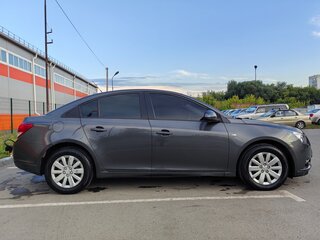 2011 Chevrolet Cruze I, серый, 910000 рублей, вид 2
