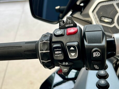 2025 BMW R 1300 RT, чёрный, 3570000 рублей, вид 5