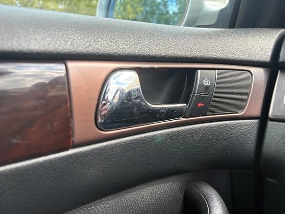 1998 Audi A6 II (C5), серый, 440000 рублей - вид 17