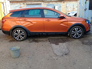 2019 Lada (ВАЗ) Vesta SW Cross I, оранжевый, 1200000 рублей, вид 5