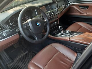 2013 BMW 5 серии 520i VI (F10/F11/F07) Рестайлинг, чёрный, 1600000 рублей, вид 5