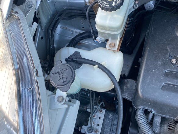 2004 Toyota ISis I, серый, 950000 рублей - вид 15