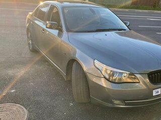 2010 BMW 5 серии 528i V (E60/E61) Рестайлинг, серебристый, 980000 рублей, вид 4