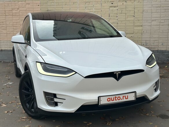 2017 Tesla Model X 90D I, белый, 3790000 рублей