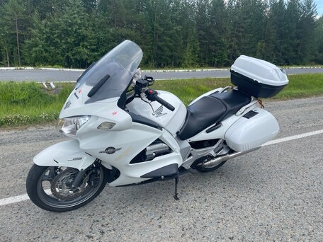 2007 Honda ST 1300, белый, 550000 рублей, вид 2