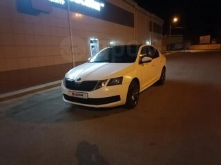 2016 Skoda Octavia III (A7), белый, 1000000 рублей, вид 3