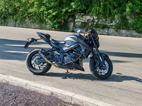 2020 Suzuki GSX-S 750, чёрный, 699999 рублей, вид 2