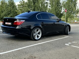2005 BMW 5 серии 530xi V (E60/E61), чёрный, 1530530 рублей, вид 3