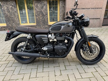 2021 Triumph Bonneville T120, чёрный, 1400000 рублей, вид 1